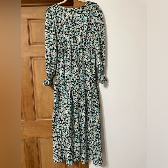 SHEIN Long Sleeve Floral Dress - Picture 6 of 7